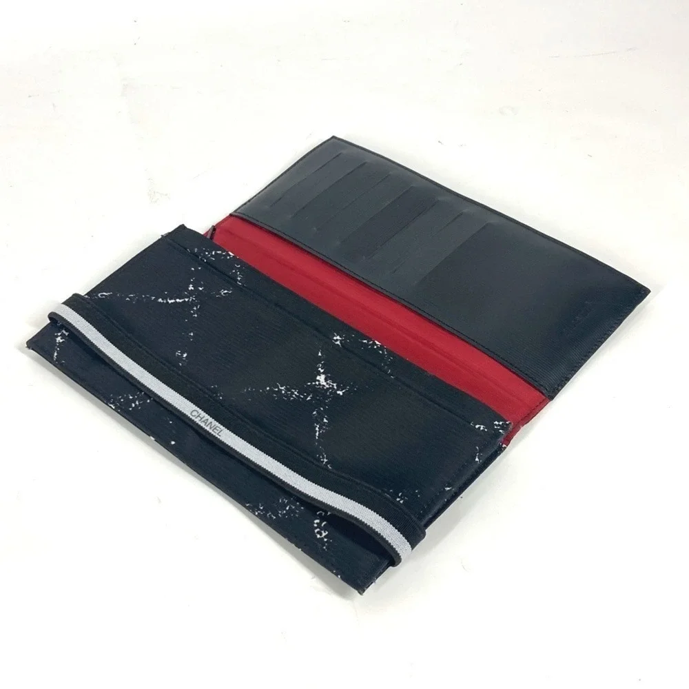 CHANEL Black Wallet
